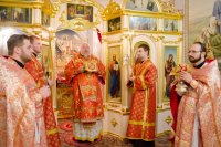  Божественная литургия в криптовом храме Свято-Петро-Павловском кафедрального собора