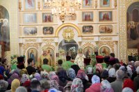 Преосвященный Стефан сослужил за Божественной литургией митрополиту Черниговскому и Новгород-Северскому Амвросию