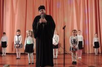 Священник принял участие в пасхальном представлении в Доме-интернате для ветеранов войны, труда и инвалидов «Васильевка»