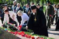 Торжественный митинг и церемония возложения венков и цветов, посвящённые Дню Победы