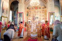 Божественная литургия в день Преполовения Пятидесятницы