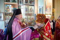 Божественная литургия в день Преполовения Пятидесятницы