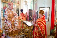 Божественная литургия в день Преполовения Пятидесятницы