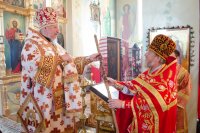 Божественная литургия в день Преполовения Пятидесятницы