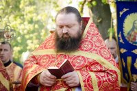 Крестный ход и Божественная литургия под открытым небом на территории бывшего Макарьевского монастыря