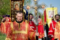 Крестный ход и Божественная литургия под открытым небом на территории бывшего Макарьевского монастыря