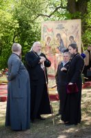 Крестный ход и Божественная литургия под открытым небом на территории бывшего Макарьевского монастыря