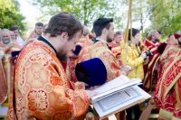 Крестный ход и Божественная литургия под открытым небом на территории бывшего Макарьевского монастыря