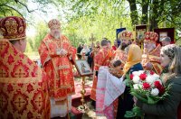 Крестный ход и Божественная литургия под открытым небом на территории бывшего Макарьевского монастыря