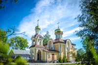 Божественная литургия в праздник иконы Божией Матери "Неупиваемая чаша"