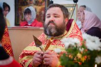 Божественная литургия в праздник иконы Божией Матери "Неупиваемая чаша"