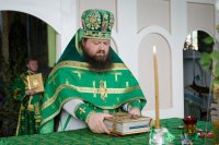 Божественная литургия в День Святой Живоначальной Троицы