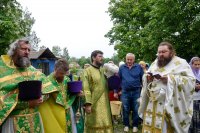 Божественная литургия в Свято-Духовом храме аг. Дворец