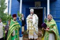 Божественная литургия в Свято-Духовом храме аг. Дворец