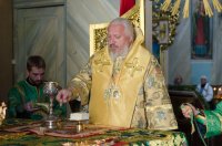 Божественная литургия в праздник иконы Божией Матери "Споручница грешных"