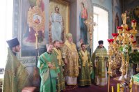 Божественная литургия в праздник иконы Божией Матери "Споручница грешных"