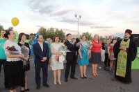 Торжественное шествие выпускников