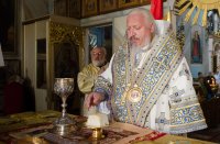 Божественная литургия в праздник Табынской и "Знамение" Курской-Коренной икон Божией Матери