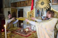Божественная литургия в праздник Табынской и "Знамение" Курской-Коренной икон Божией Матери