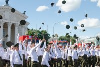 Преосвященнейший Стефан посетил торжественный выпуск офицеров-спасателей Преосвященнейший Стефан посетил торжественный выпуск офицеров-спасателей