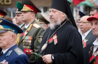 Преосвященнейший Стефан принял участие в торжественном митинге и шествии, посвященных Дню независимости Республики Беларусь