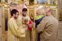 Божественная литургия в понедельник 5-й седмицы по Пятидесятнице