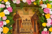 Божественная литургия в храме иконы Божией Матери "Отрада и утешение" в день памяти святых благоверных князей Петра и Февронии Муромских