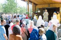 Божественная литургия в храме иконы Божией Матери "Отрада и утешение" в день памяти святых благоверных князей Петра и Февронии Муромских