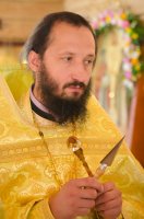 Божественная литургия в храме иконы Божией Матери "Отрада и утешение" в день памяти святых благоверных князей Петра и Февронии Муромских