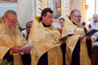  Вечернее богослужение с чтением акафиста нараспев