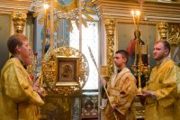  Вечернее богослужение с чтением акафиста нараспев