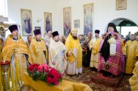 Божественная литургия в праздник Собора славных и всехвальных 12-ти апостолов