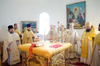 Божественная литургия в праздник Собора славных и всехвальных 12-ти апостолов