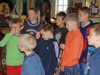 ДОБРУШ. Храм посетили ребята из семей, находящихся под социальной защитой государства