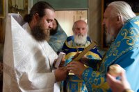 Божественная литургия в праздник Казанской иконы Божией Матери