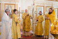 Божественная литургия в день празднования положения честной ризы Господа нашего Иисуса Христа в Москве