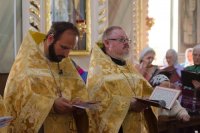 Вечернее богослужение с чтением акафиста нараспев