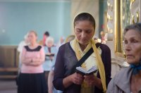 Вечернее богослужение с чтением акафиста нараспев