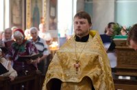 Вечернее богослужение с чтением акафиста нараспев