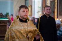 Вечернее богослужение с чтением акафиста нараспев