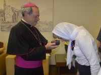 В Национальный аэропорт «Минск» доставлена частица мощей из предплечье святого великомученика и целителя Пантелеимона