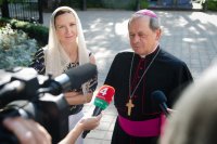 Гомельчане встретили частицу мощей святого великомученика и целителя Пантелеимона Гомельчане встретили частицу мощей святого великомученика и целителя Пантелеимона