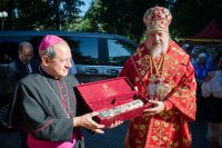 Гомельчане встретили частицу мощей святого великомученика и целителя Пантелеимона Гомельчане встретили частицу мощей святого великомученика и целителя Пантелеимона