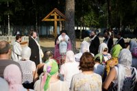 Преосвященнейший Стефан совершил молебен с чином освящения новосооруженного креста Преосвященнейший Стефан совершил молебен с чином освящения новосооруженного креста