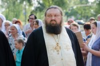 Преосвященнейший Стефан совершил молебен с чином освящения новосооруженного креста Преосвященнейший Стефан совершил молебен с чином освящения новосооруженного креста