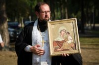 Преосвященнейший Стефан совершил молебен с чином освящения новосооруженного креста Преосвященнейший Стефан совершил молебен с чином освящения новосооруженного креста